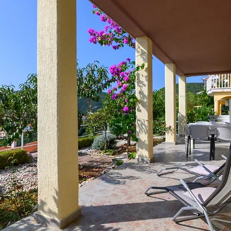 Appartamento With Parking Space Rabac, Labin - 19055 *