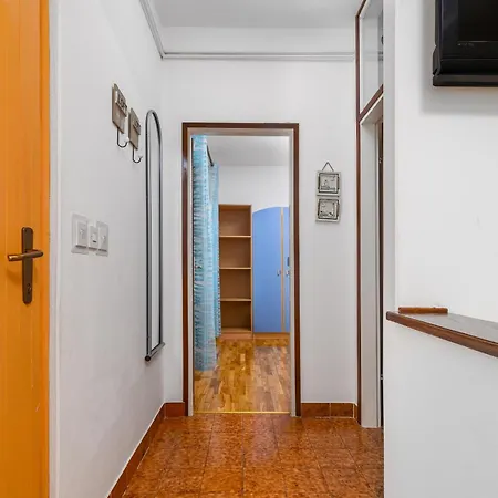 With Parking Space Rabac, Labin - 19055 Apartment