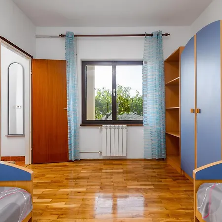 With Parking Space Rabac, Labin - 19055 Lejlighed *